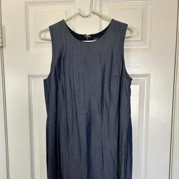 3/$20 GAP mini dress, denim-like fabric, size medium - Picture 6 of 10